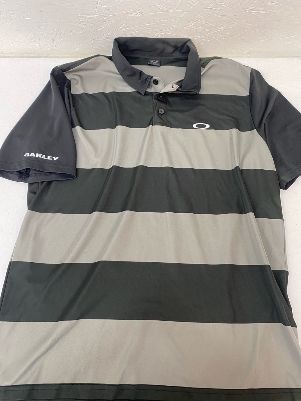 Oakley Men's Black and Gray Wide-Stripe Polo